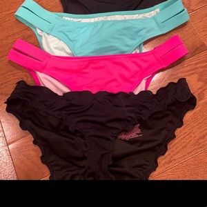 Ruffle bikini bottoms